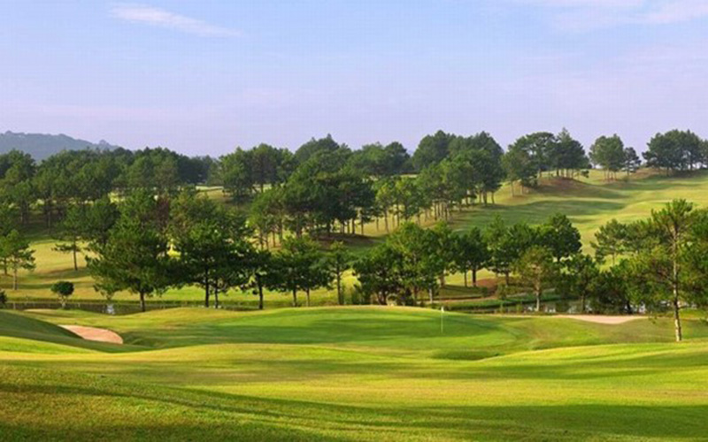 sam-tuyen-lam-golf-club-dalat-hom-nay