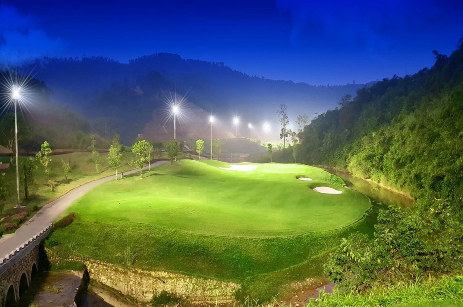 HillTop Valley Golf Club - Golf-Booking