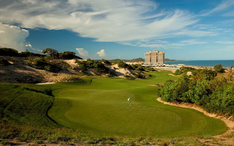 Đặc điểm của sân golf The Bluffs Hồ Tràm Strip