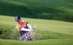 Tại sao các golfer e ngại khi đánh golf sườn dốc?